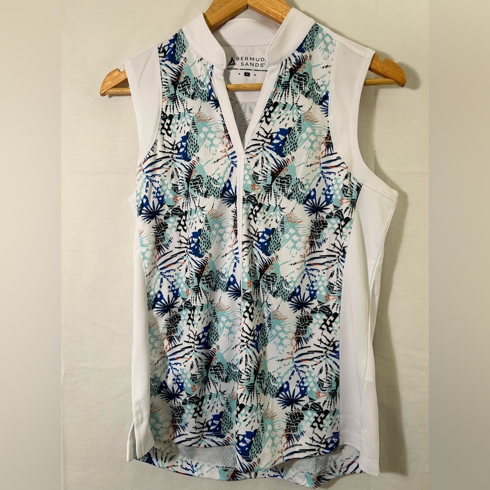 Bermuda Sands Cora White V-neck Sleeveless Golf & Athletic Top Size Medium